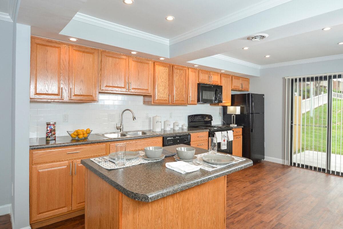 Park Forest Apartments in Affton, MO - Interior 05.jpg