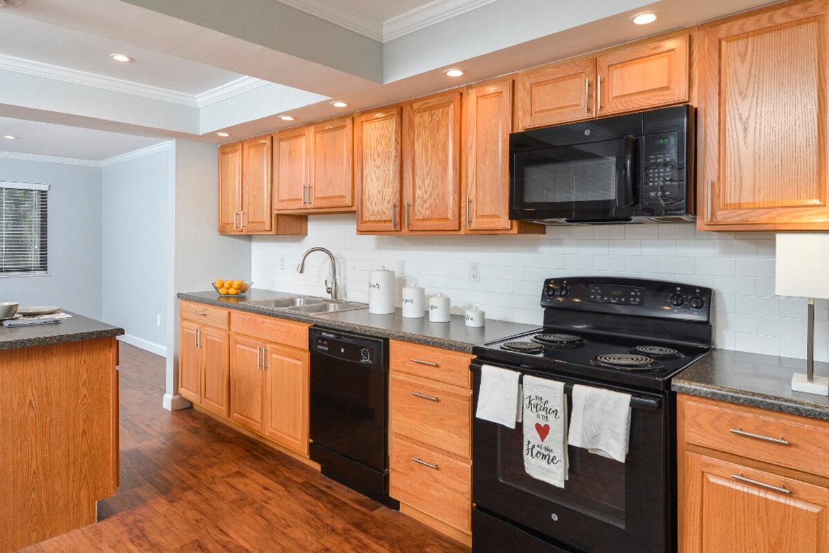 Park Forest Apartments in Affton, MO - Interior 06.jpg