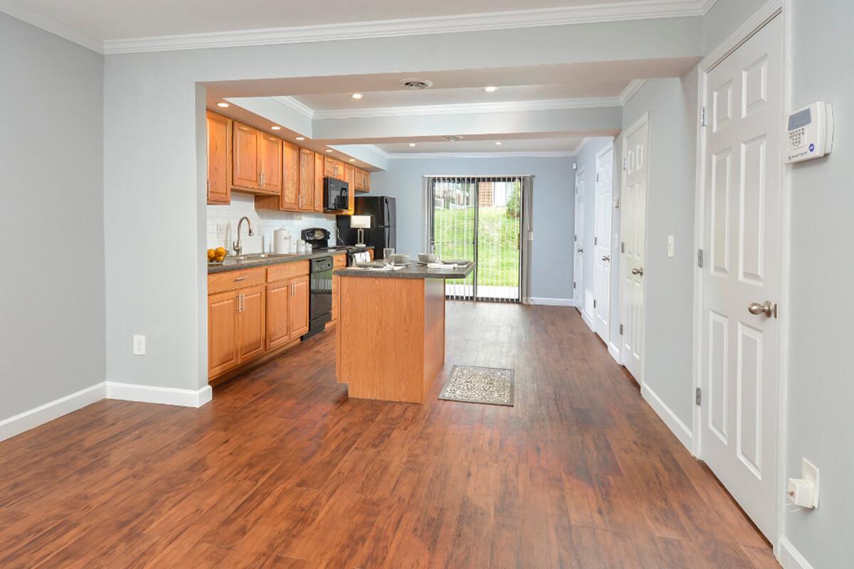 Park Forest Apartments in Affton, MO - Interior 09.jpg