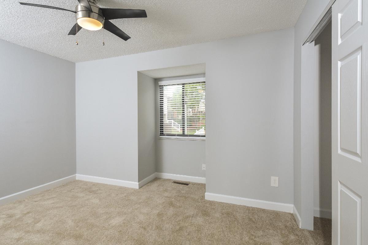 Park Forest Apartments in Affton, MO - Interior 11.jpg