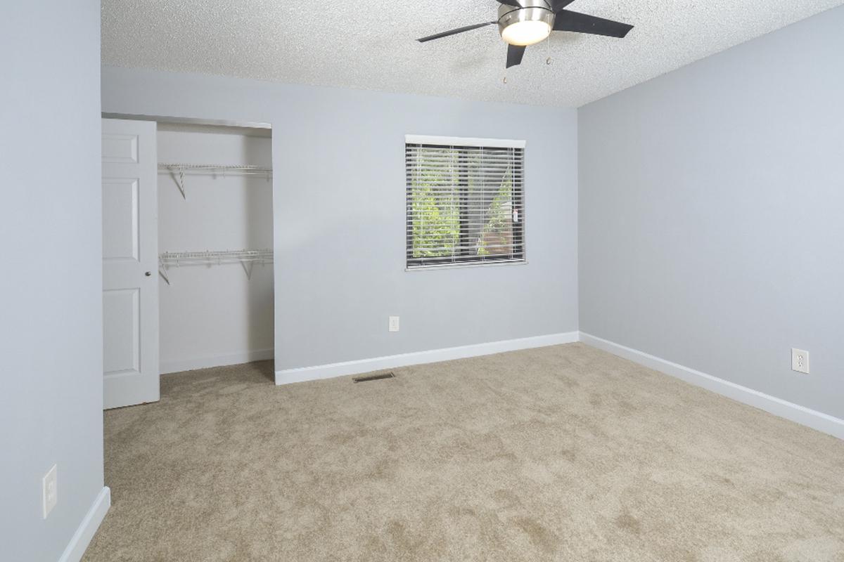 Park Forest Apartments in Affton, MO - Interior 13.jpg