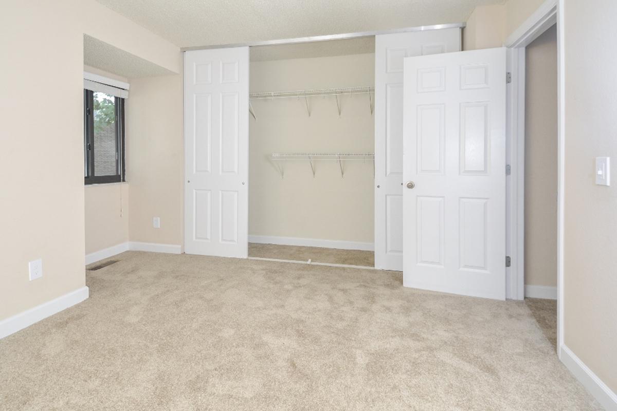 Park Forest Apartments in Affton, MO - Interior 33.jpg