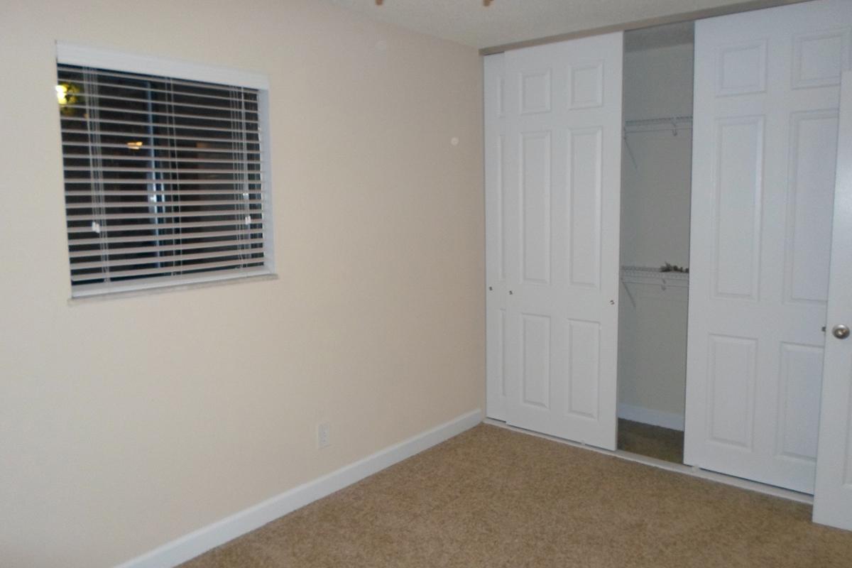 Park Forest Apartments in St. Louis, MO - Interior 05.jpg