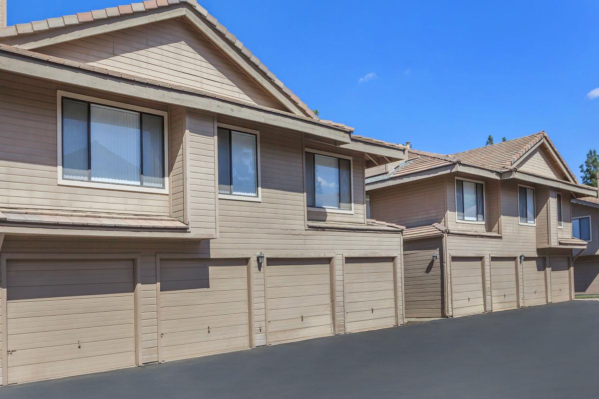 Garages are included at Willow Creek