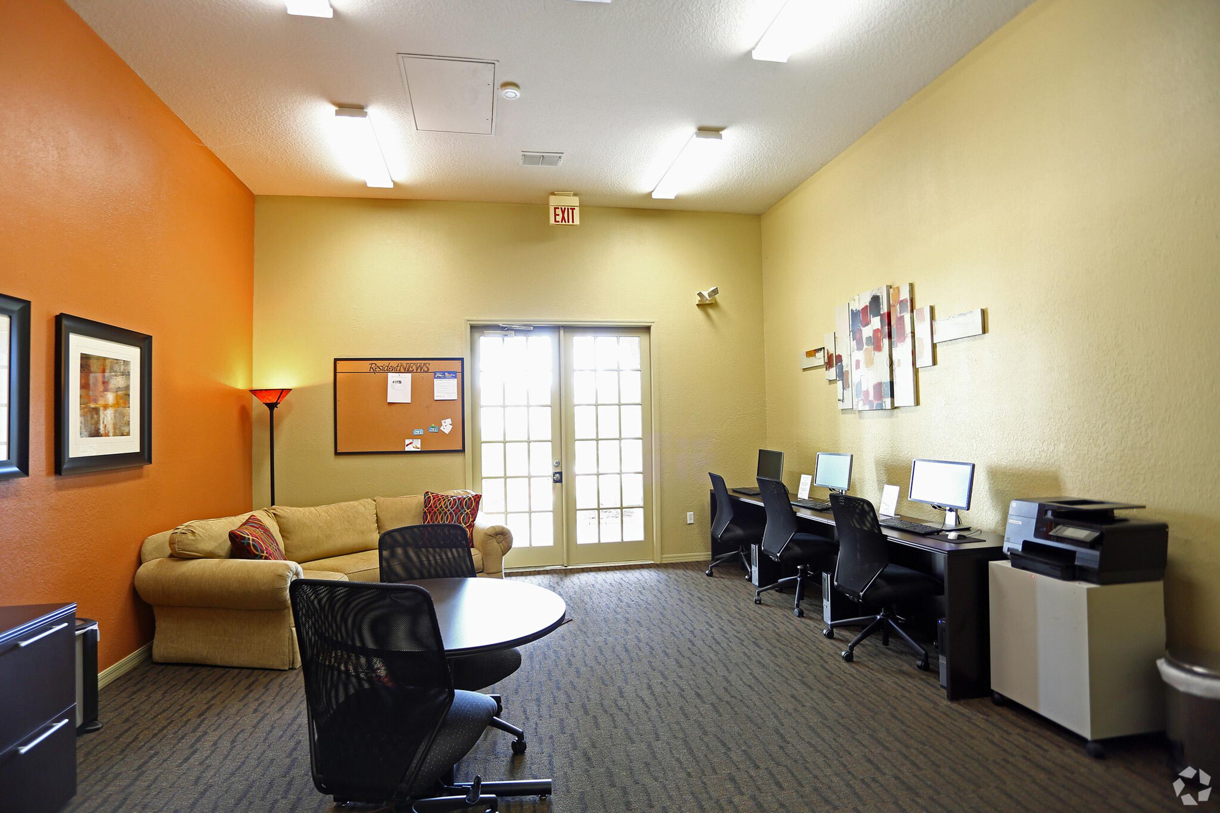 the-marquis-of-tampa-tampa-fl-business-center (1).jpg