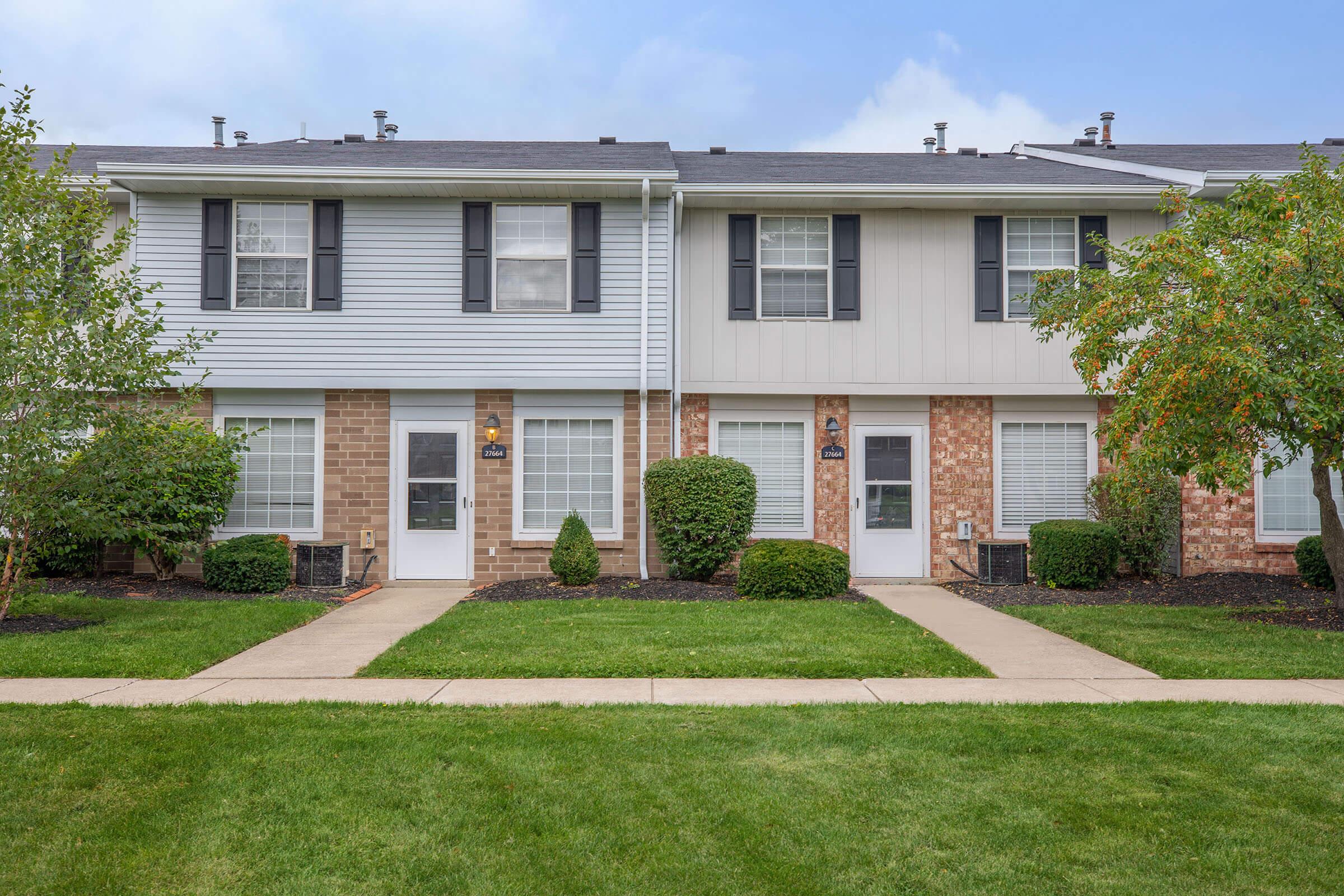 Specials Westchester Townhomes in Westlake, OH