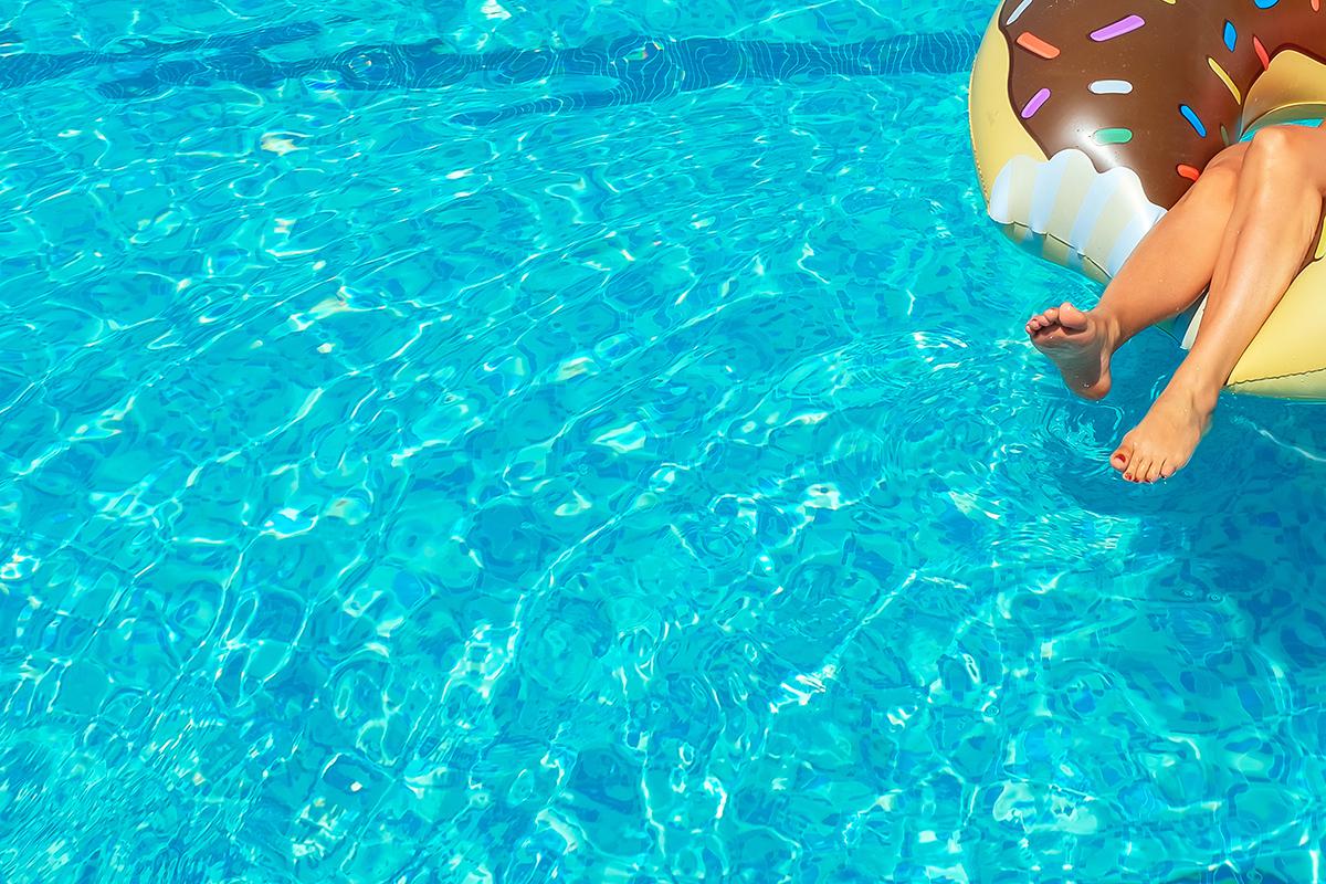 floatin'Pool.jpg