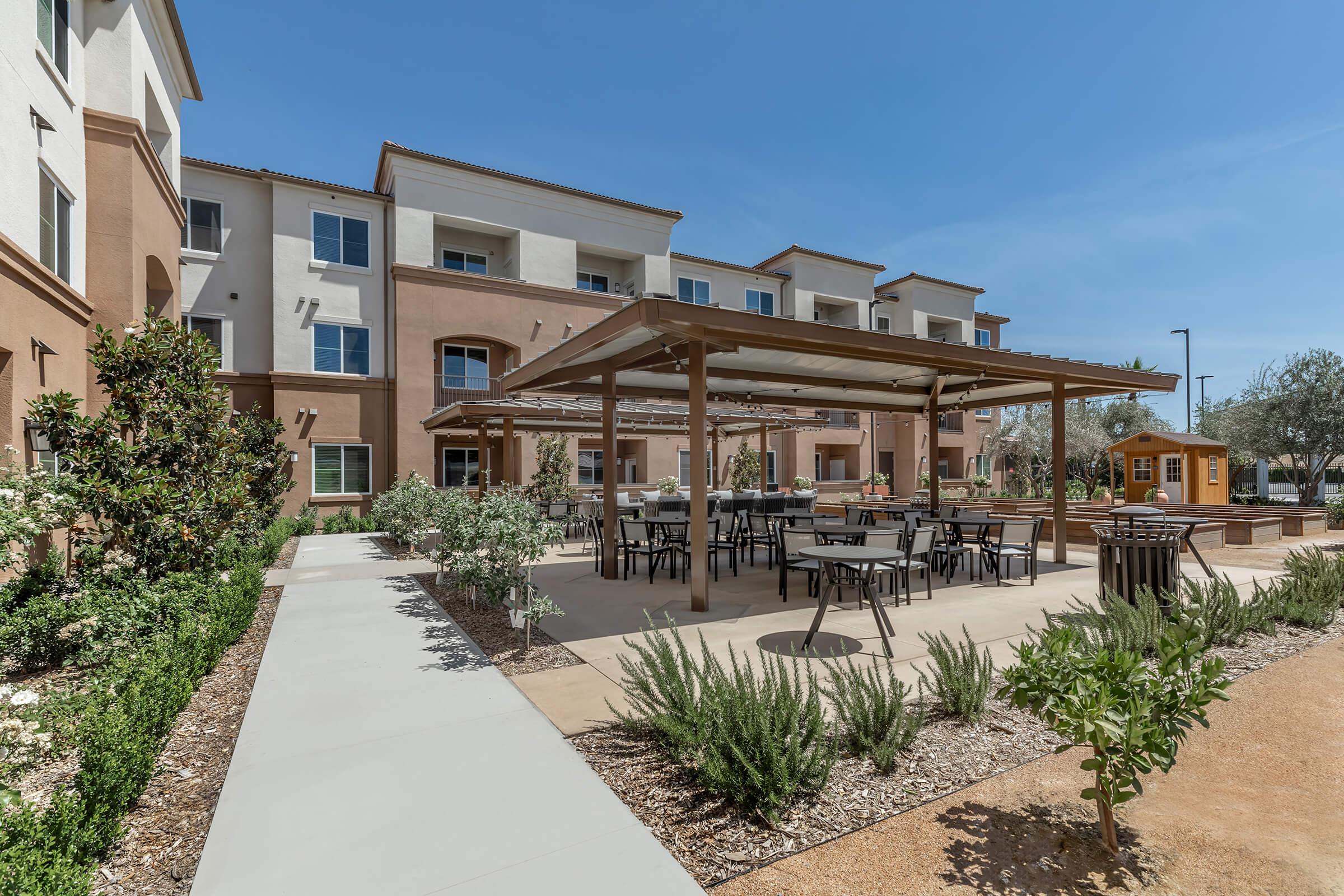 GRILLING UP A STORM AT THE GORGEOUS OUTDOOR DINING AREA