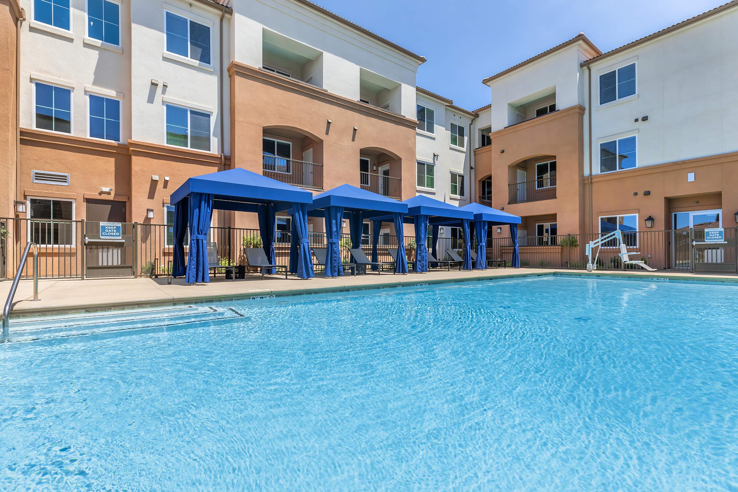 RELAX IN THE POOLSIDE CABANAS IN FRESNO, CA