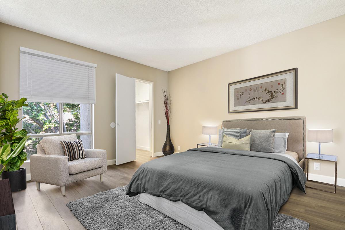 Open and airy bedrooms at 720 Louise