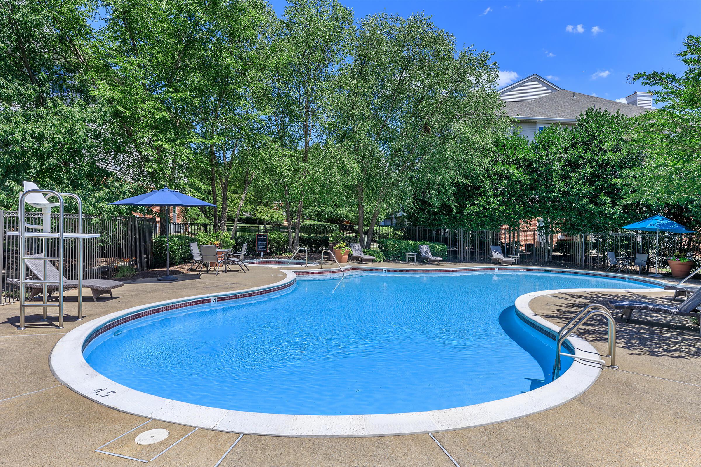 Pool at The Ridgeleigh at Van Dorn in Alexandria, VA