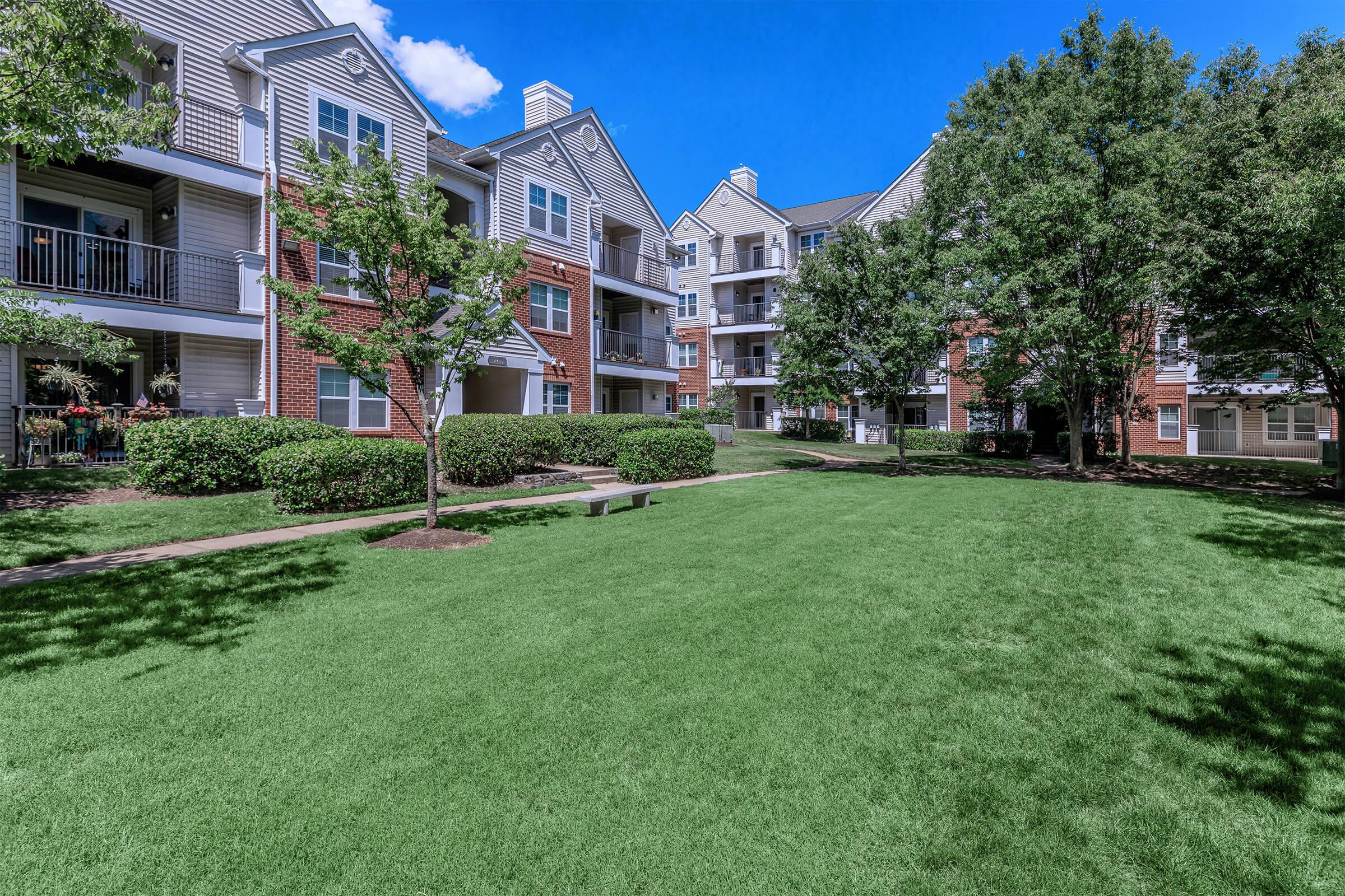 Landscaping at The Ridgeleigh at Van Dorn in Alexandria, VA