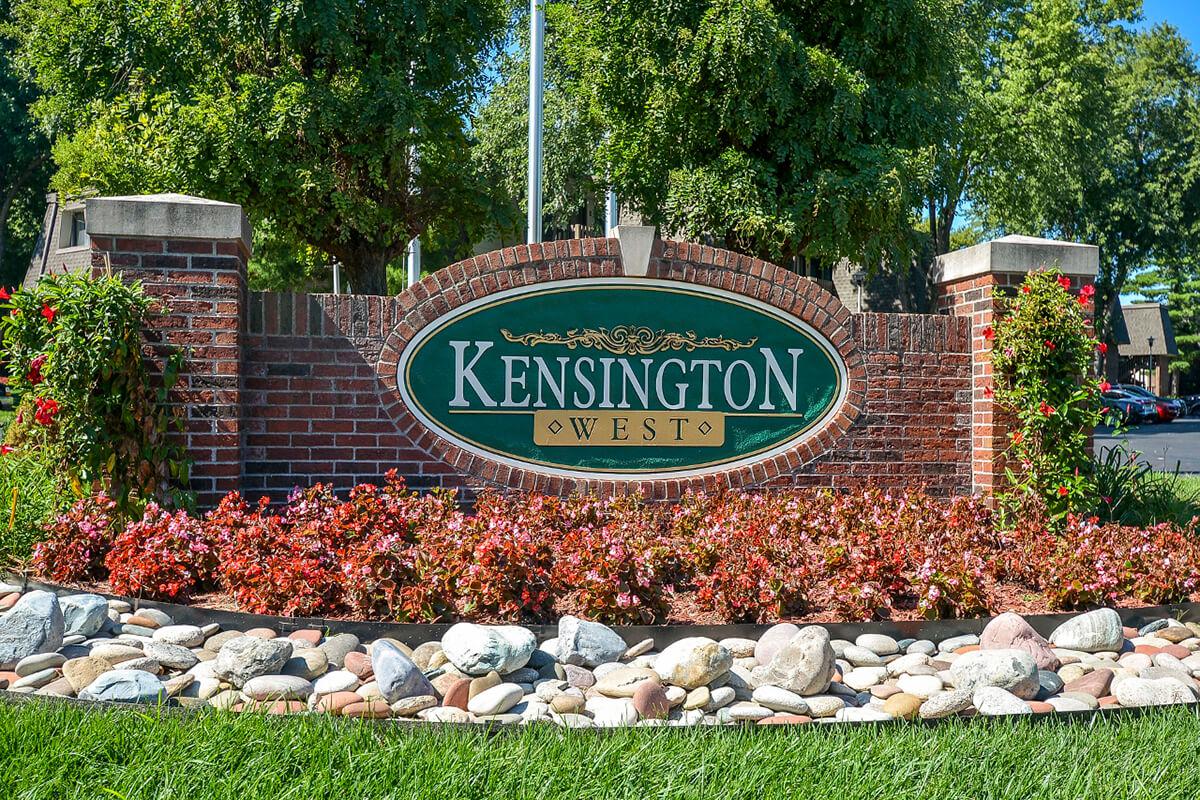 Kensington West Apartments in Ballwin, MO - Exterior 01.jpg