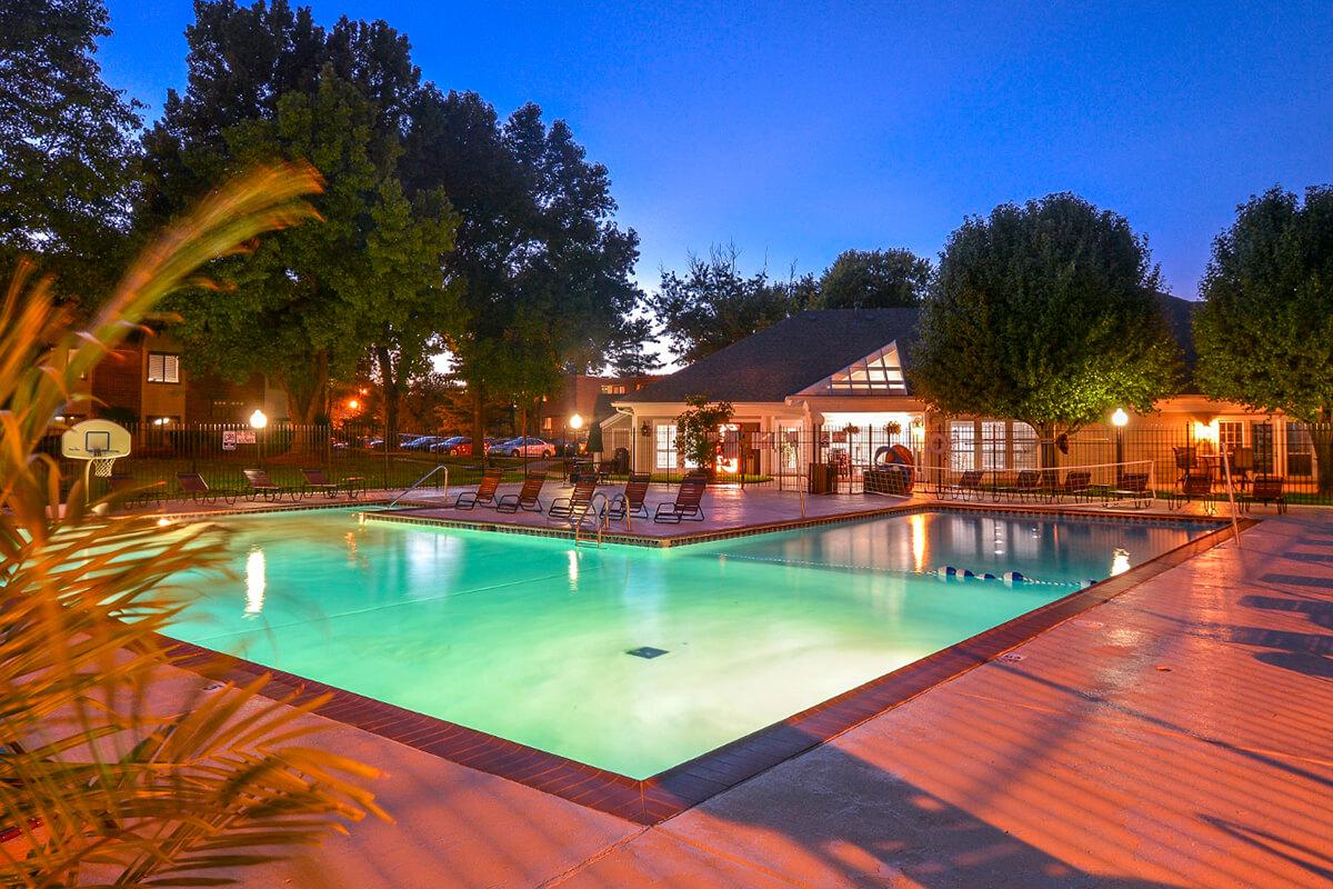 Kensington West Apartments in Ballwin, MO - Swimming Pool 12.jpg