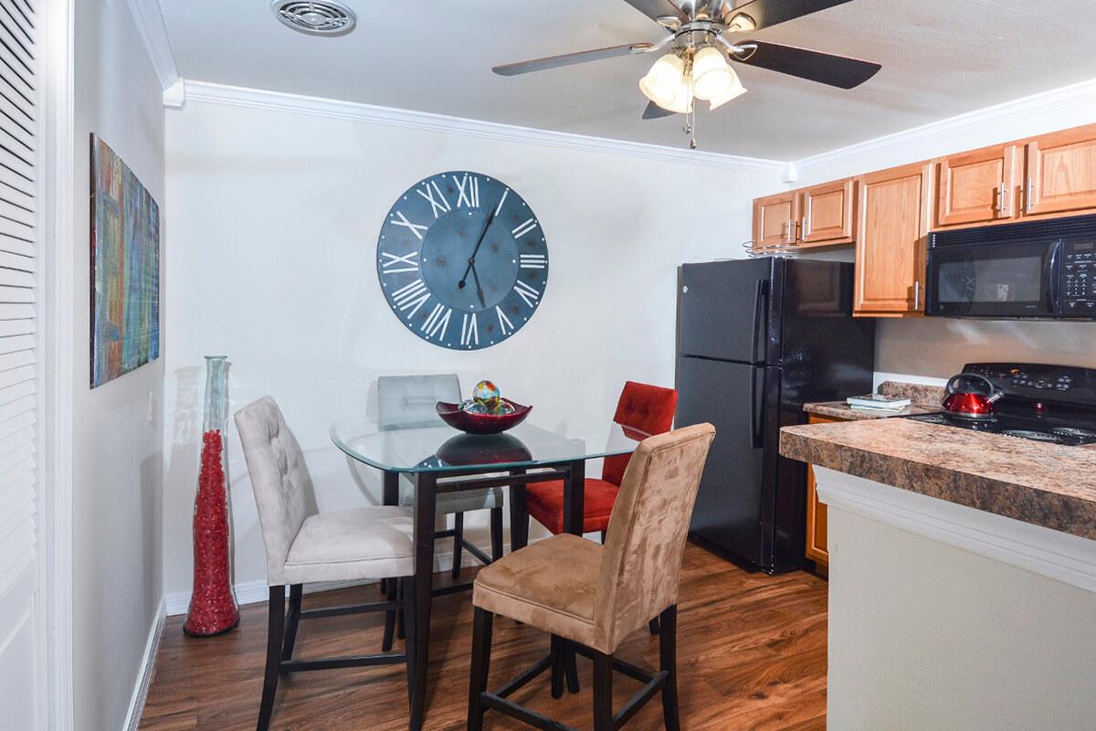 Kensington West Apartments in Ballwin, MO - Interior 02.jpg