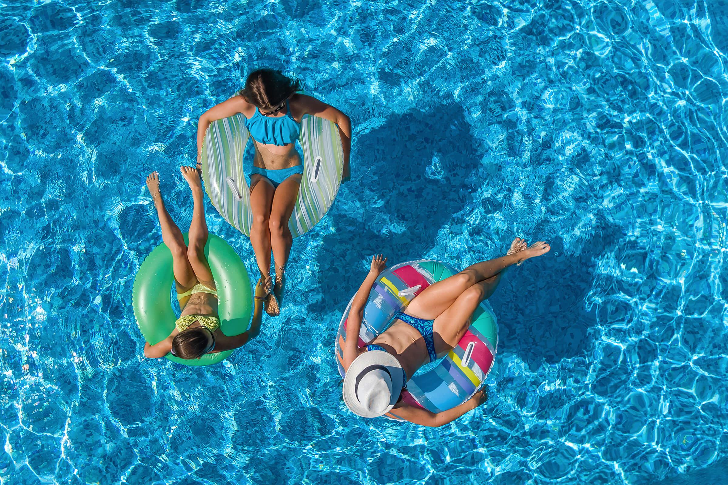 pool view overhead - iStock-841807138.jpg