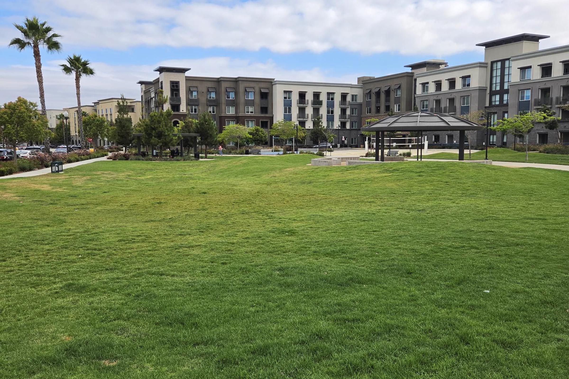 Discover your spacious oasis, where lush green lawns meet modern living—perfect for outdoor gatherings, relaxation, and enjoying the vibrant community life just outside your door!