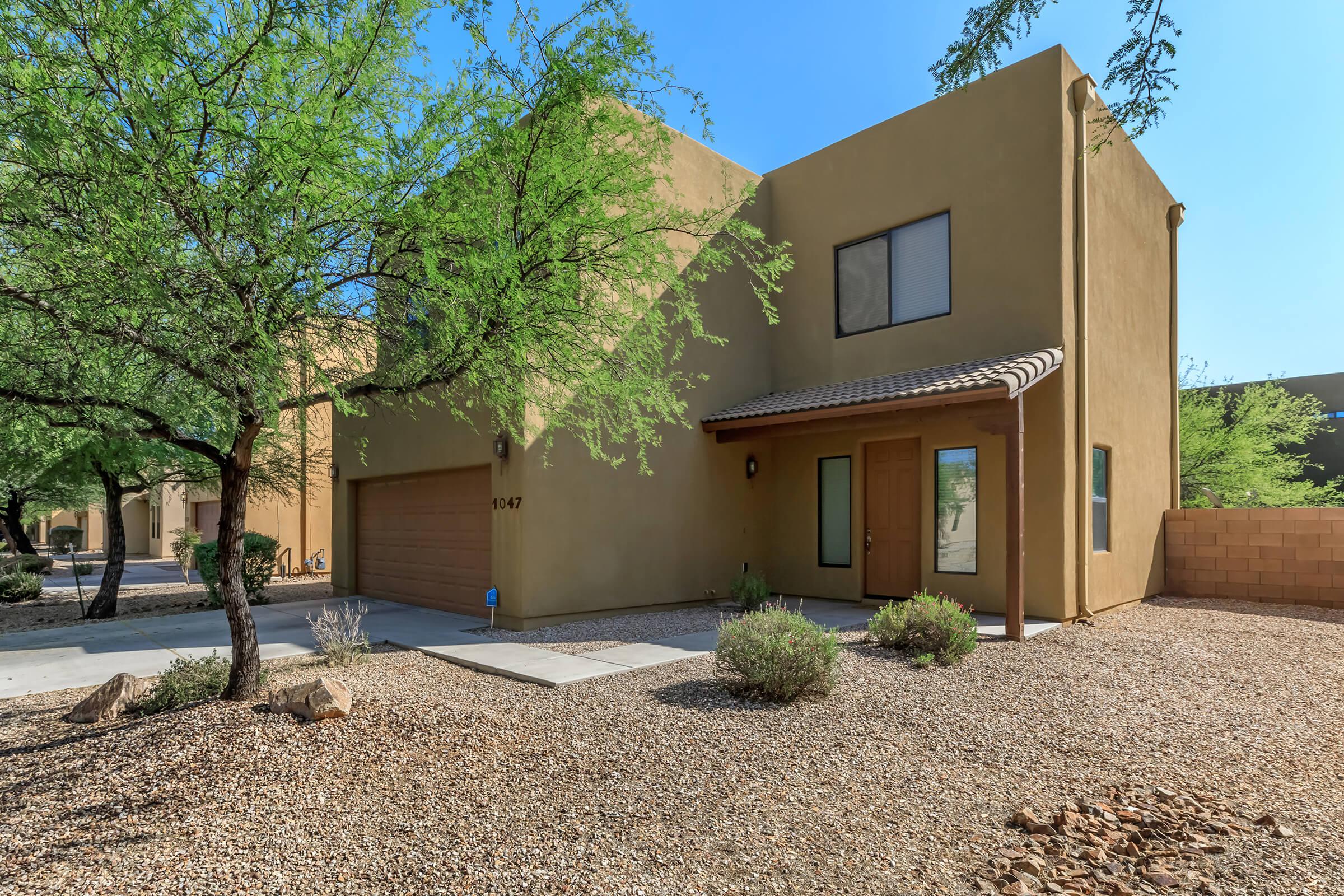 GALERIA DE CORONADO TOWNHOMES