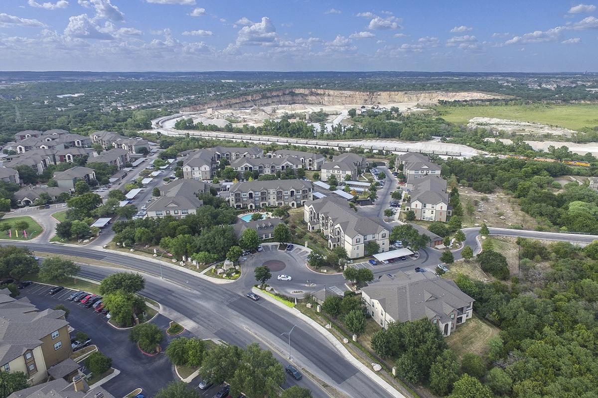 Boulder Creek Apartments in San Antonio, TX - Exterior 02.jpg