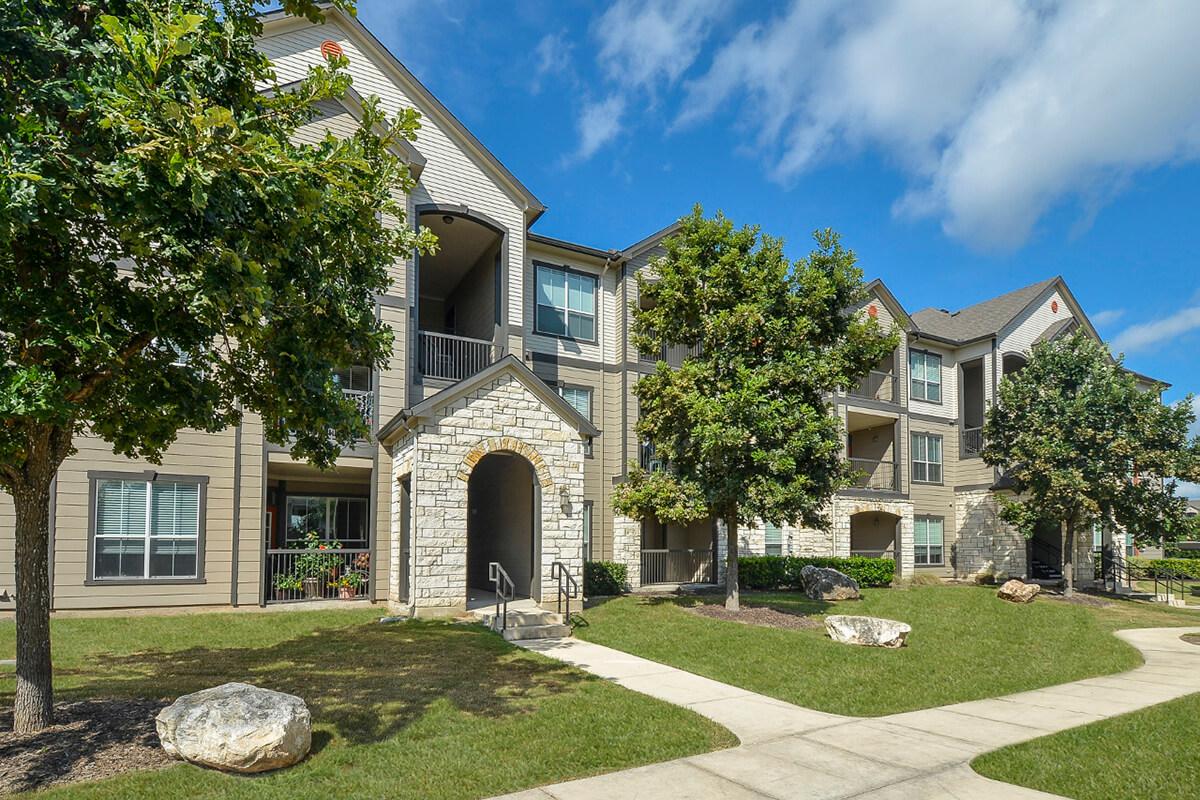 Boulder Creek Apartments in San Antonio, TX - Exterior 13.jpg