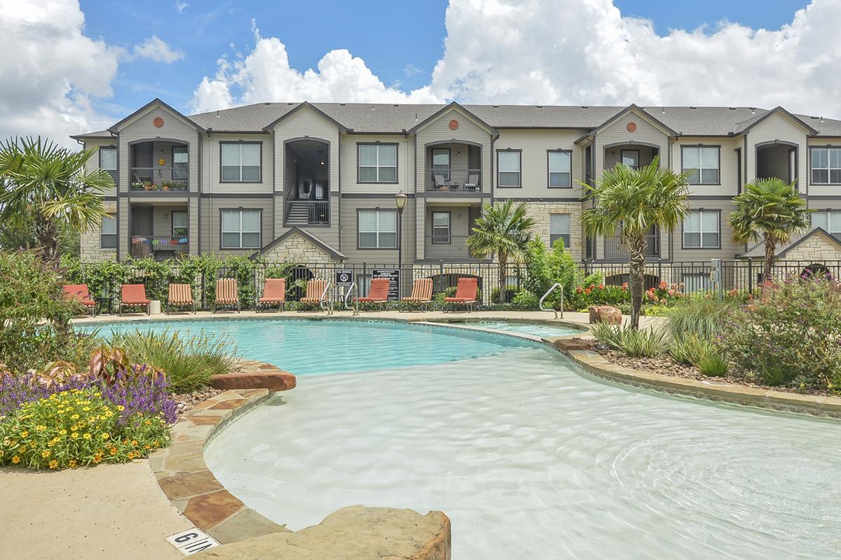 Boulder Creek Apartments in San Antonio, TX - Swimming Pool 10.jpg