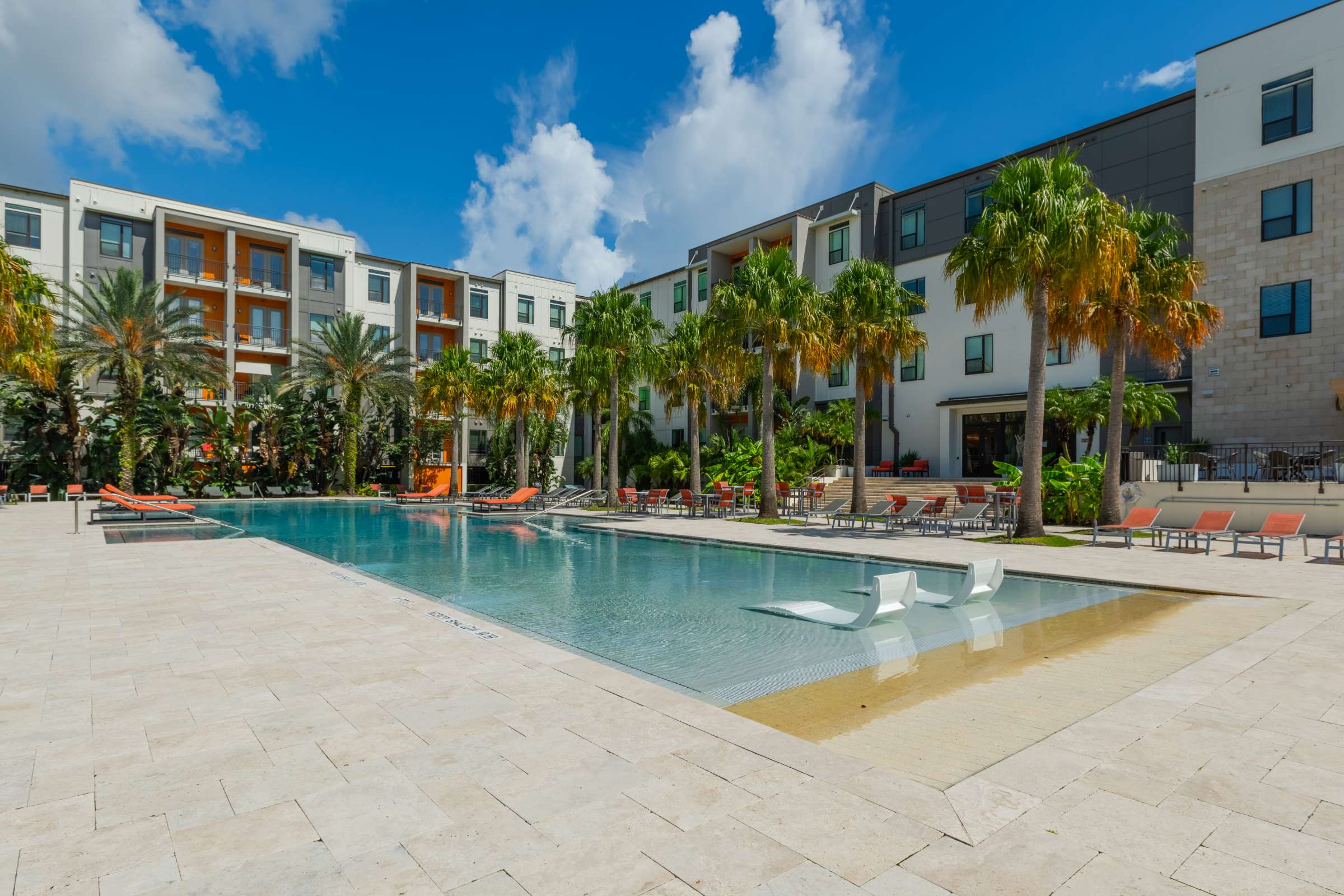Spyglass Apartments - A Luxury Community