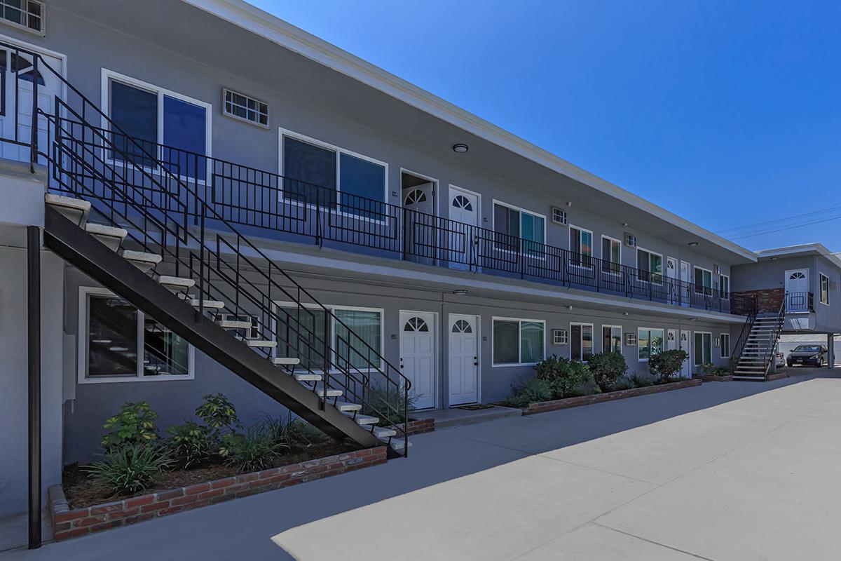 Flats on Elk has easy access to shopping. We also are proud of of how well maintained our common areas are.