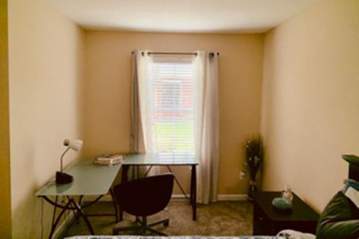 bedroom studio pic.jpg