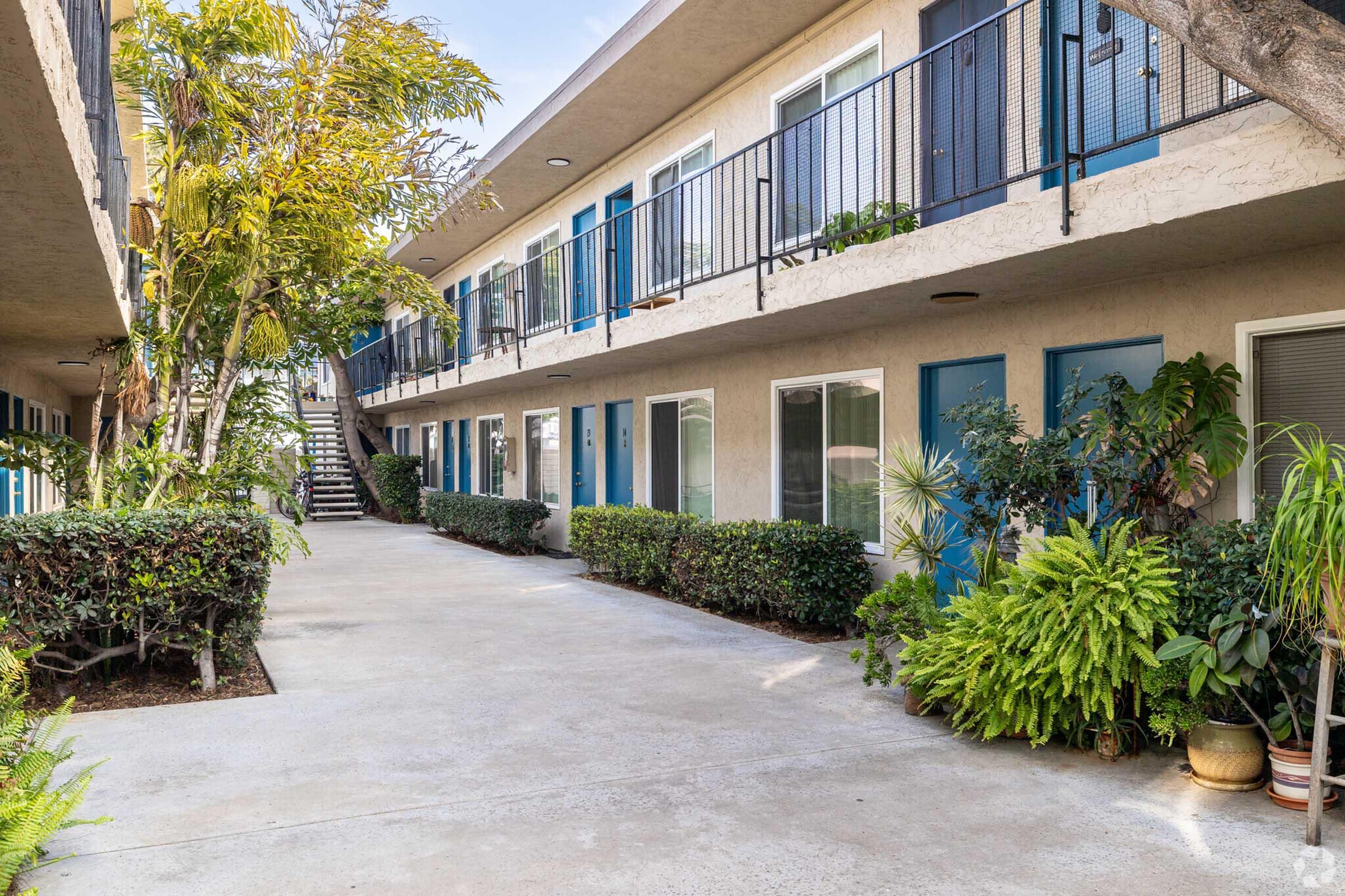 Snapshot of Seacoast Apartments For Sale By Owner
