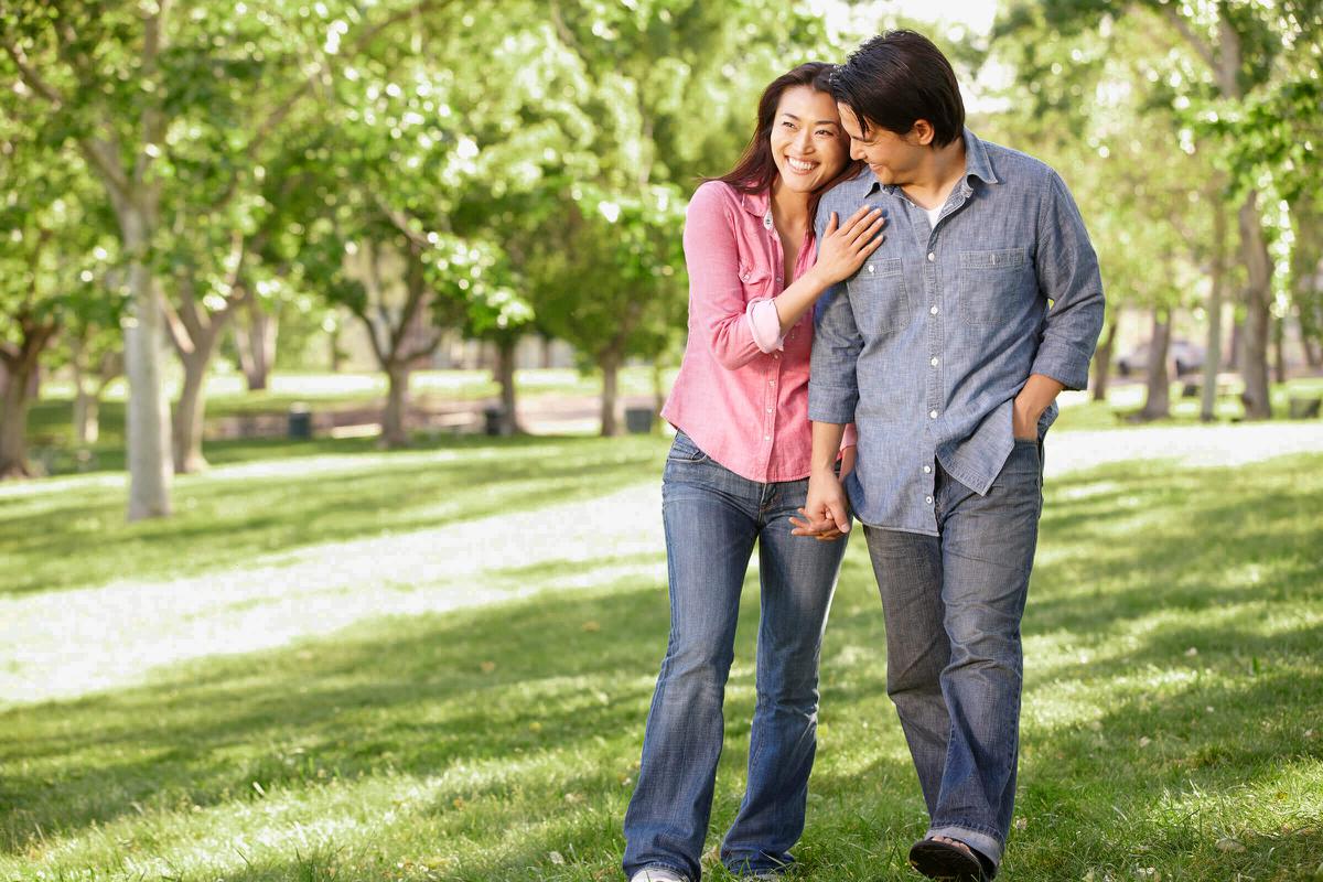 couple walking iStock-155287614.jpg