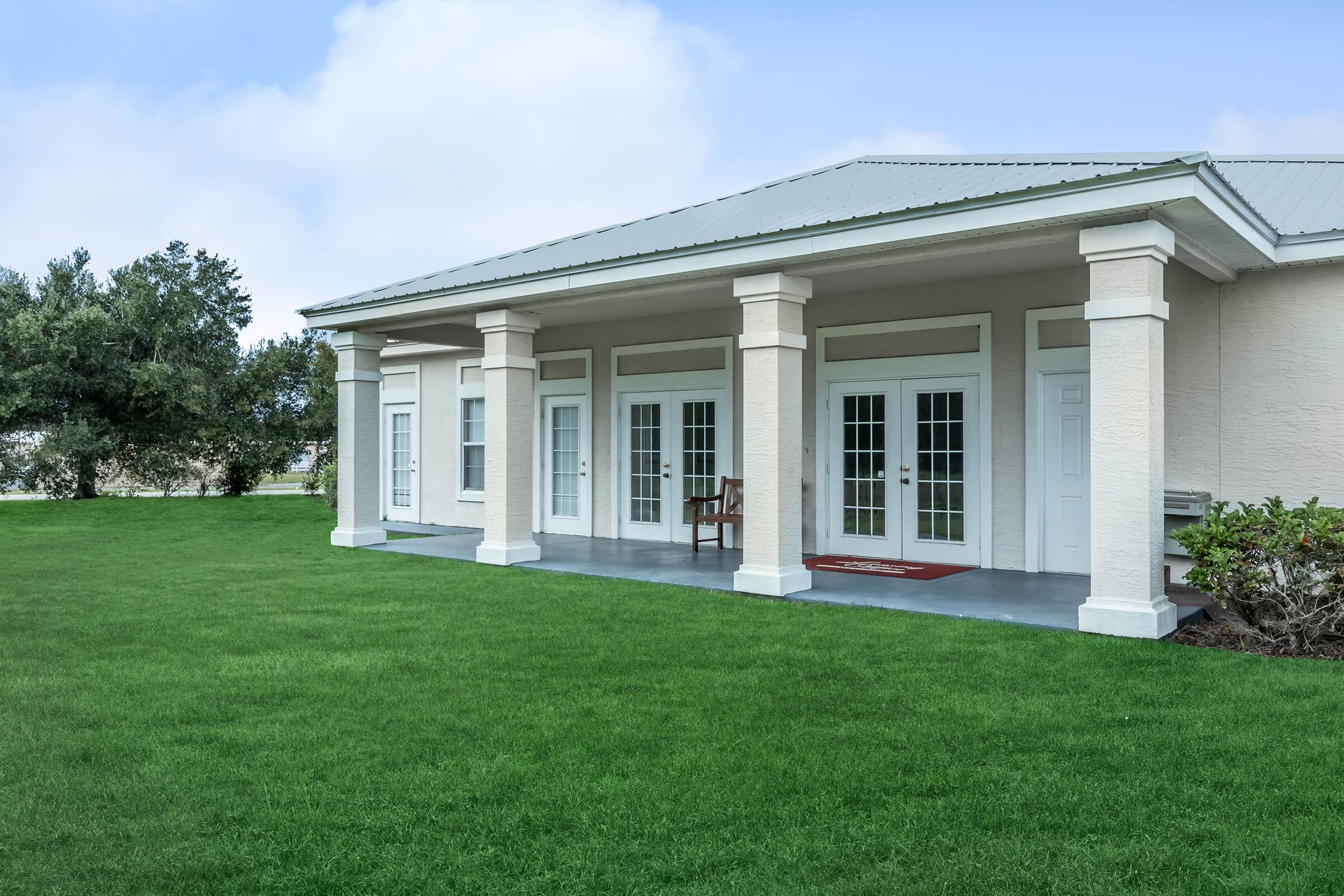 Gallery Kay Larkin Apartments in Palatka, FL