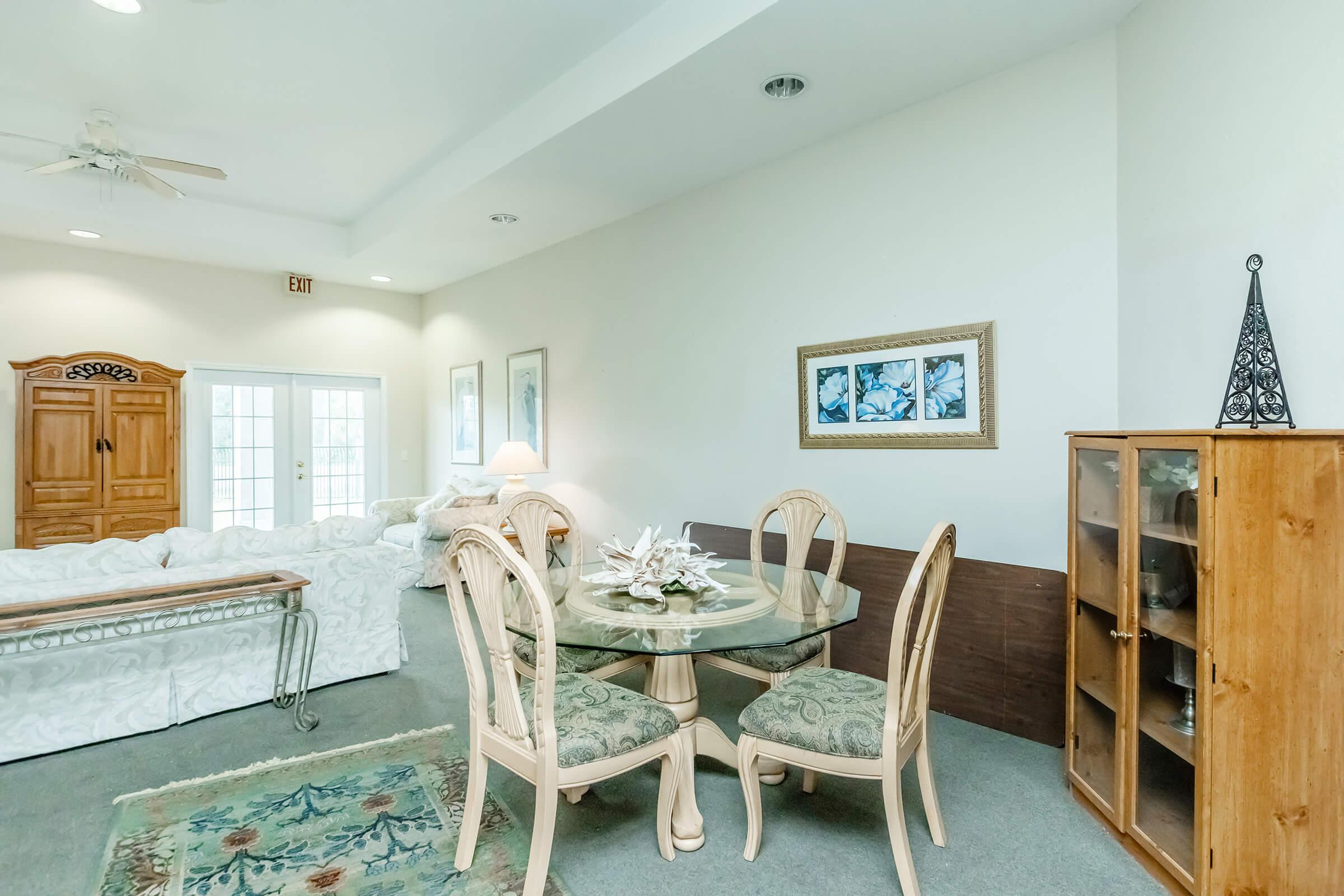 Gallery Kay Larkin Apartments in Palatka, FL