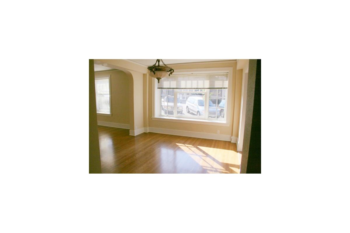 Townhouse Dining Room.jpg