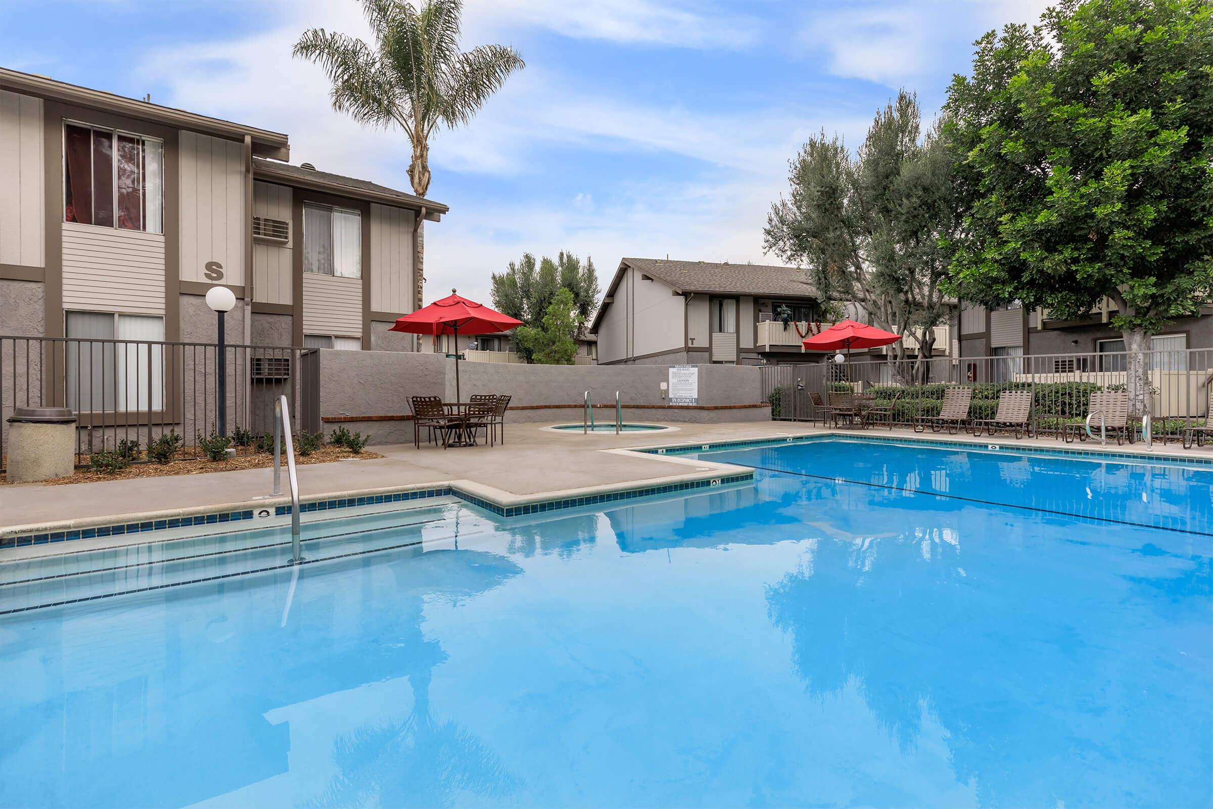 Monte Verde Apartment Homes community pool