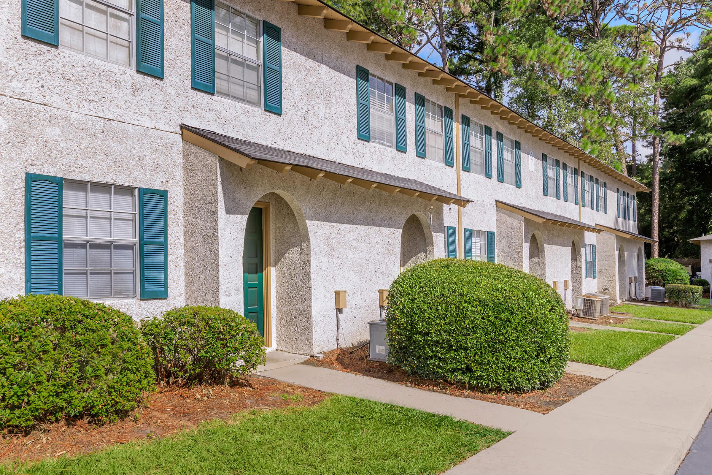 The Camelia Apartments in Brunswick, GA
