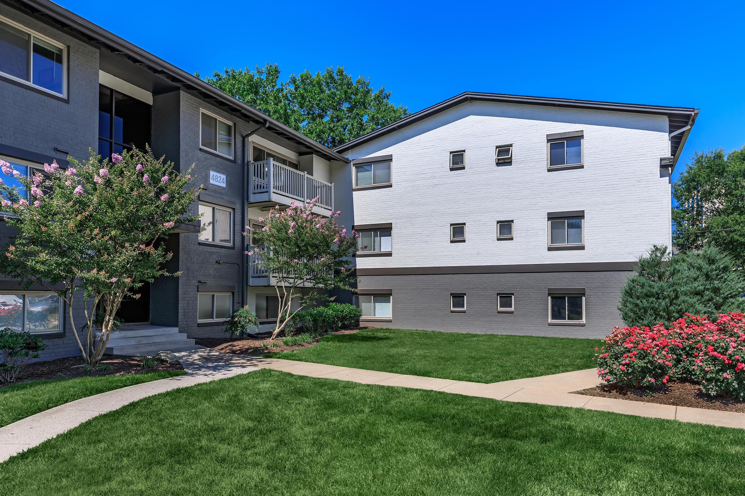 Landscaping at The Allante Apartments in Alexandria, VA