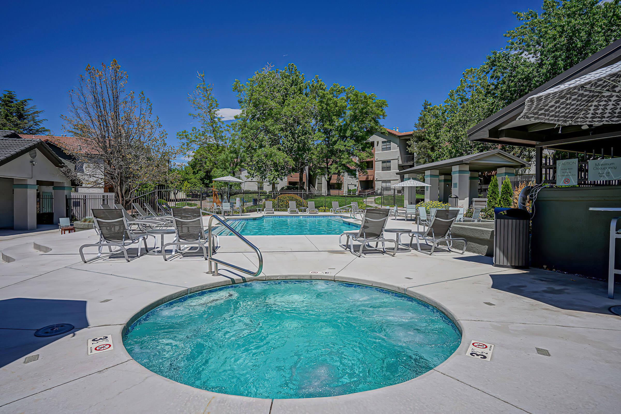 Soothing Spa - The Overlook Apartments - Albuquerque - New Mexico 