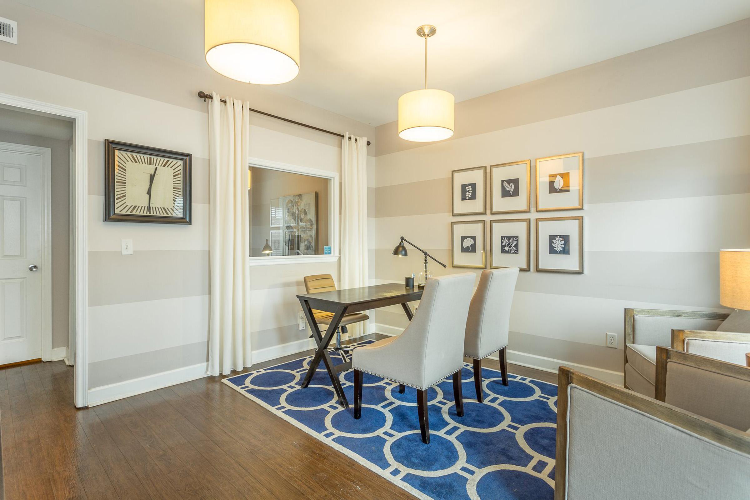 dining room 2.jpg