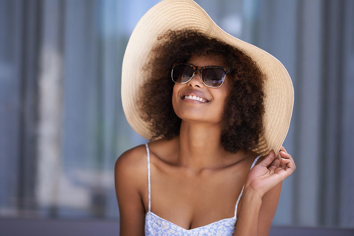 girl with hat.jpg