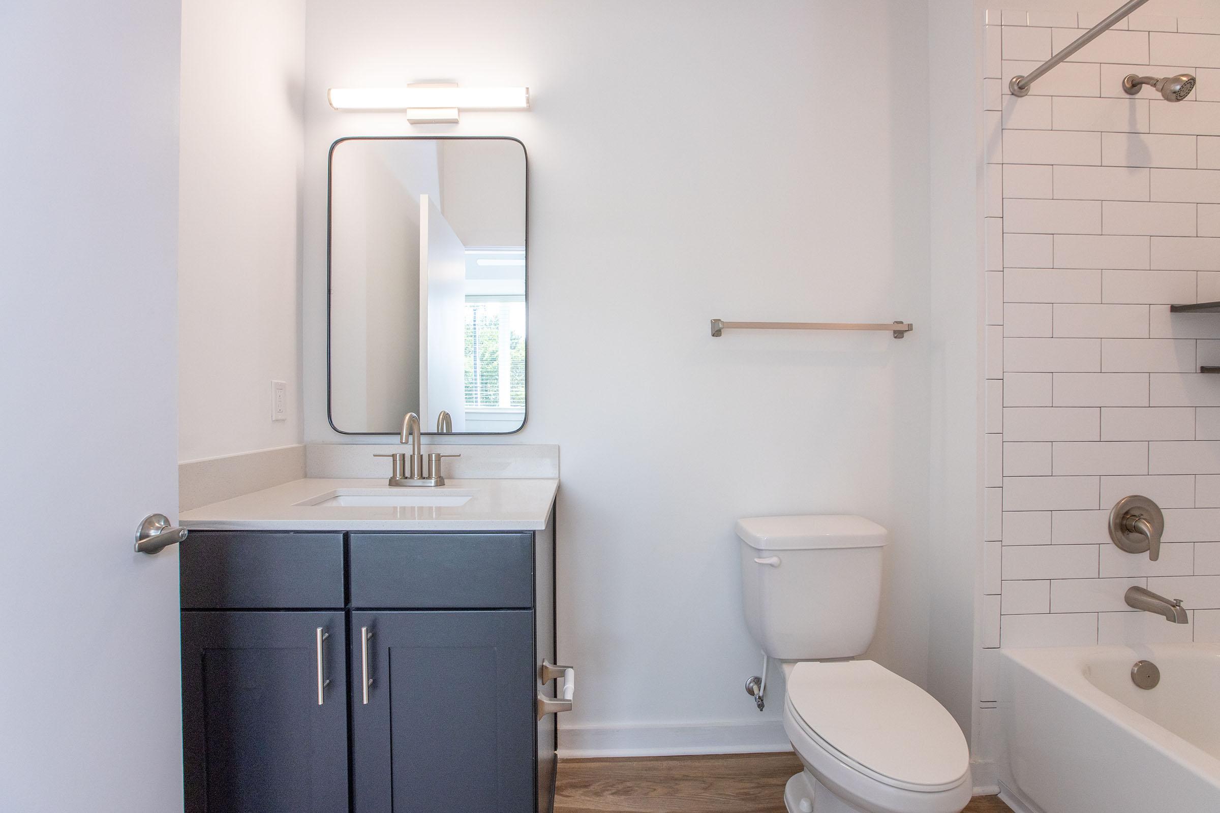 Contemporary bathroom in Studio 79 apartments