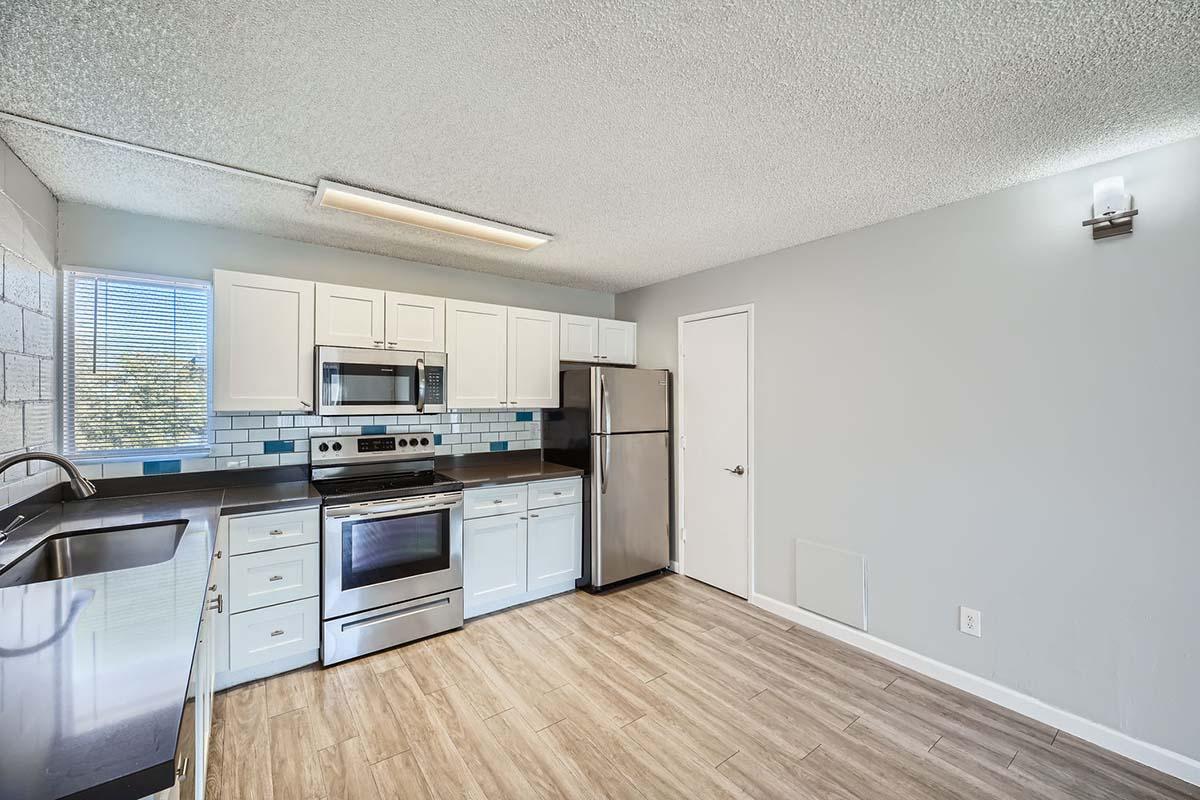 1920 N 1st Ave Unit 349A - Web Quality - 004 - 07 Kitchen.jpg