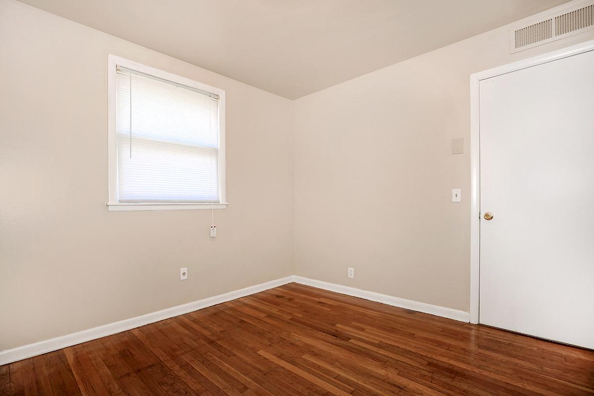 Spacious bedroom at Lenore Garden