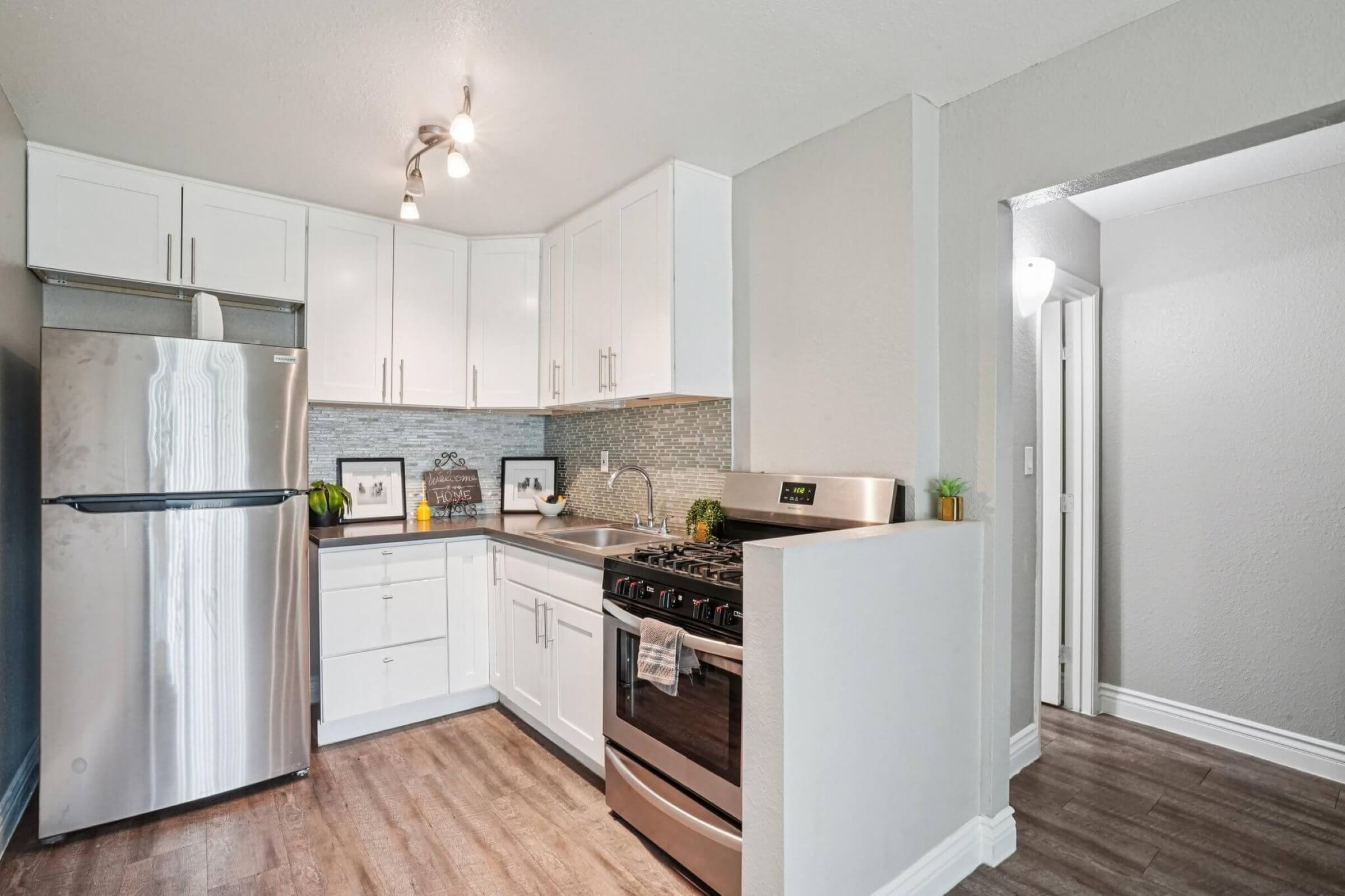 Las Brisas Apartments in Colton, CA