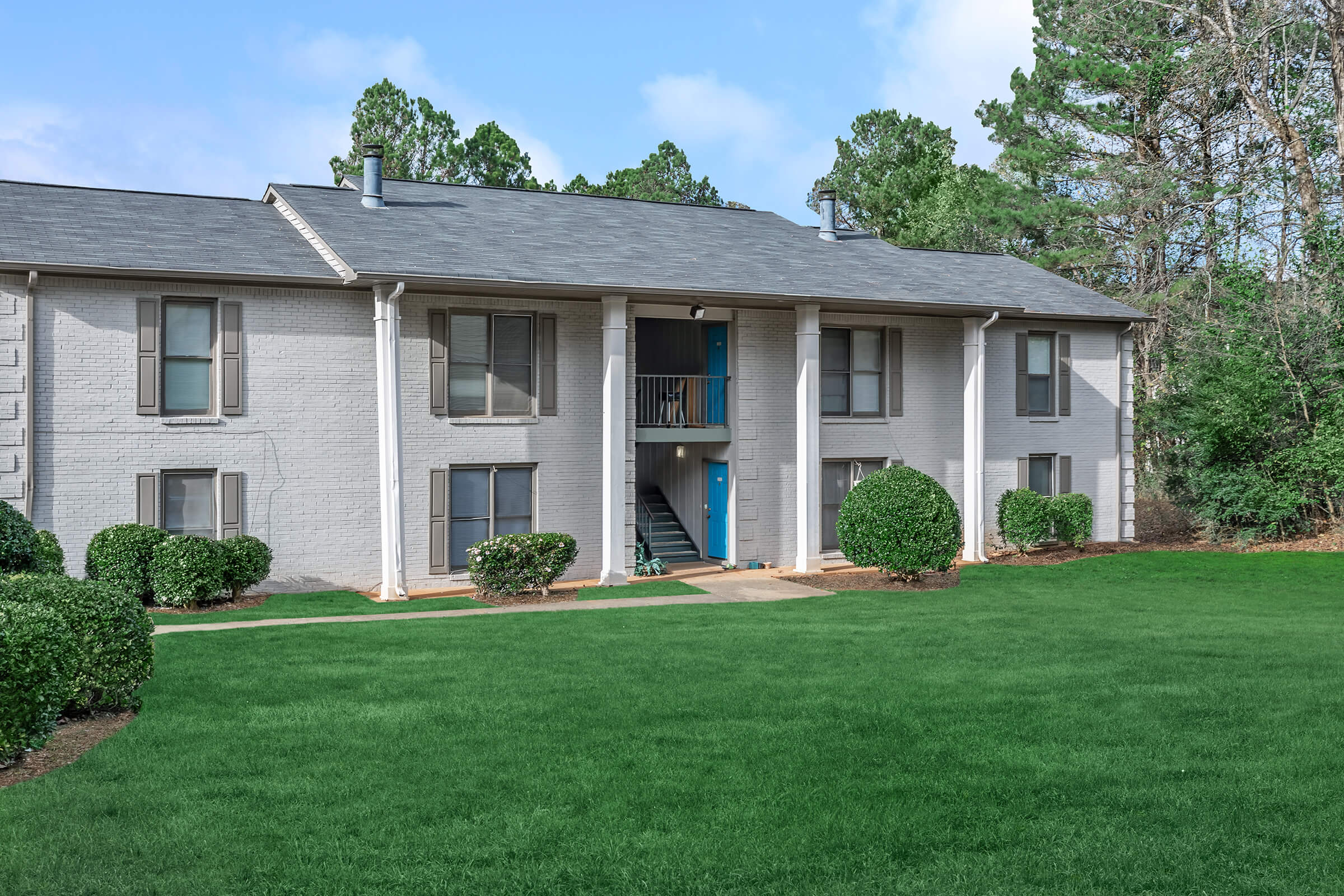 Britain Village Apartments in Lawrenceville, GA