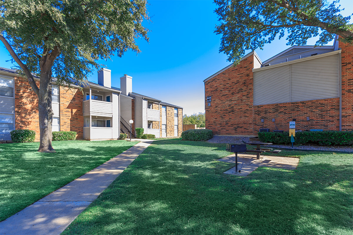 Hilltop Apartments Amenities