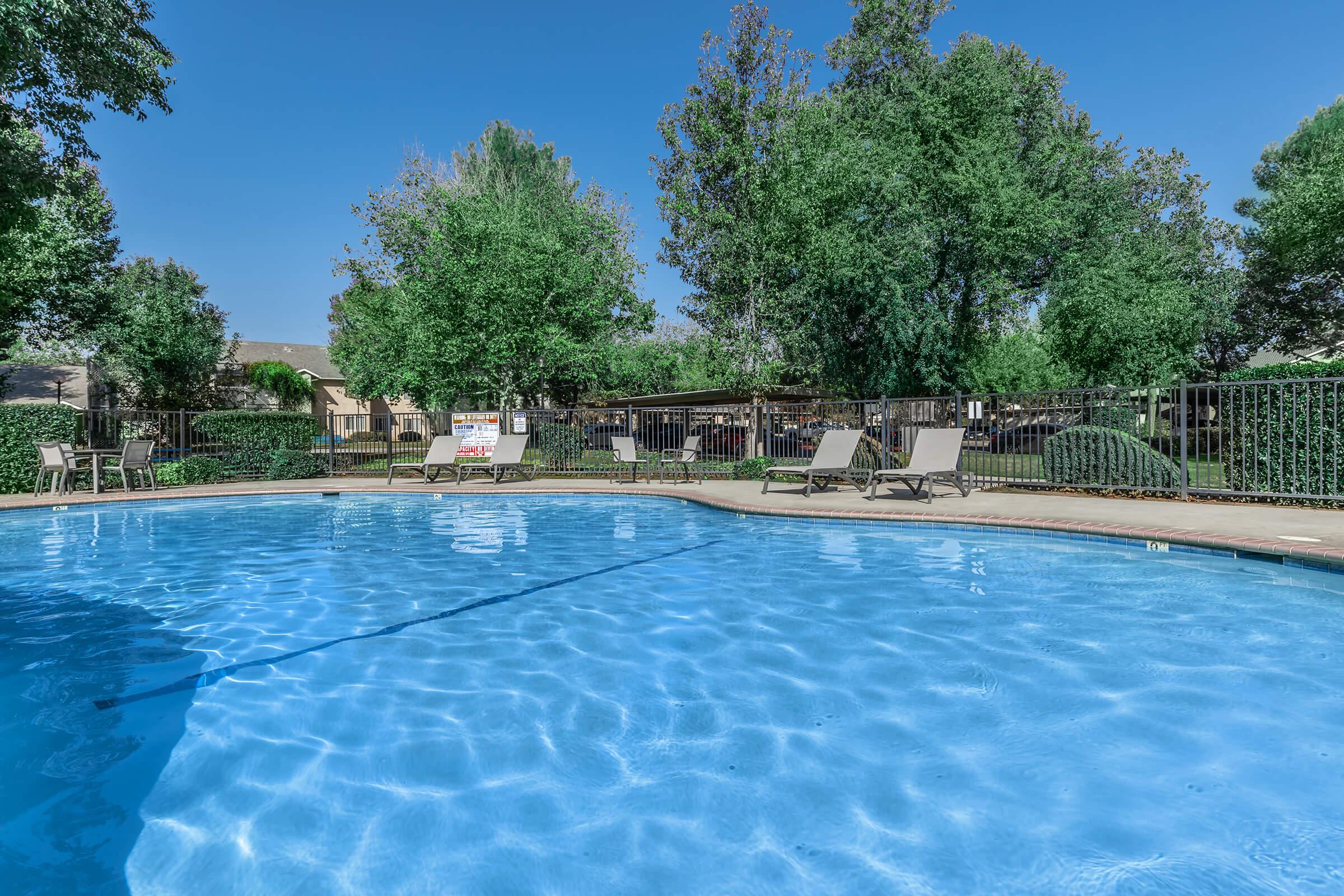 Home Park Meadows Apartments Bakersfield, CA