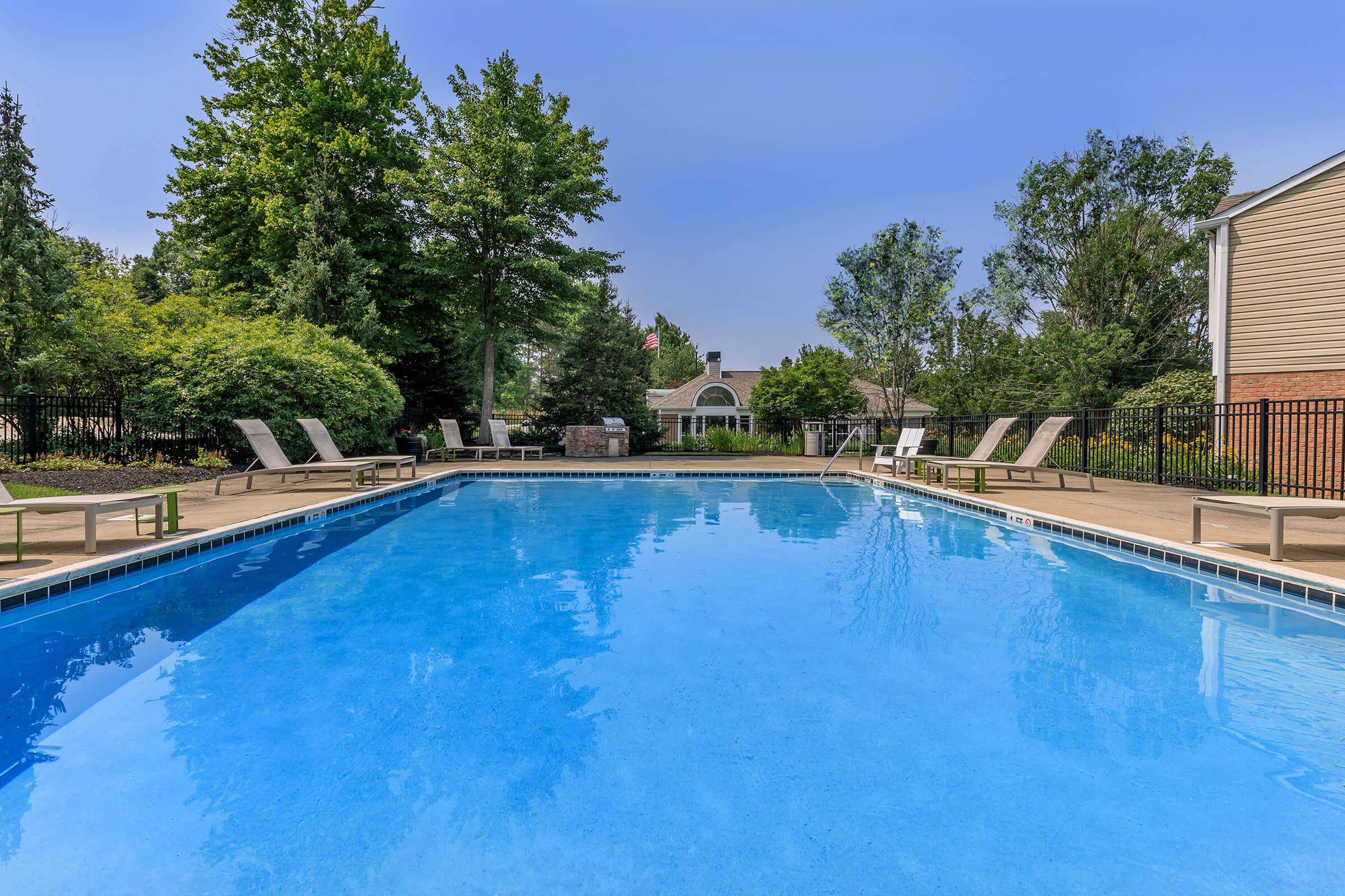 Williamsburg Townhomes Apartments in Sagamore Hills, OH