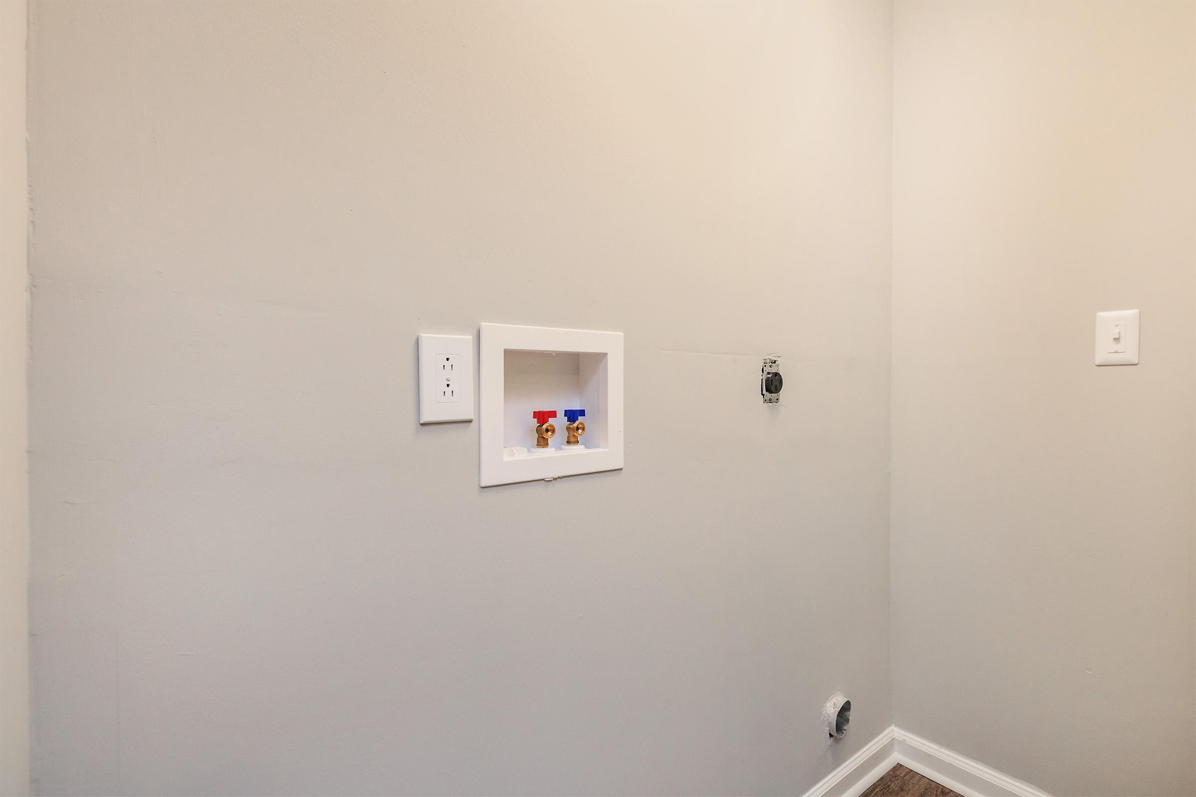 WE HAVE WASHER AND DRYER CONNECTIONS AT KINGSTON POINTE APARTMENTS