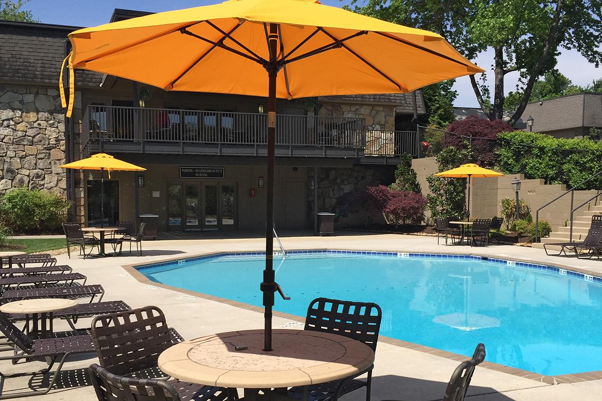 16 - Pool Deck.jpg