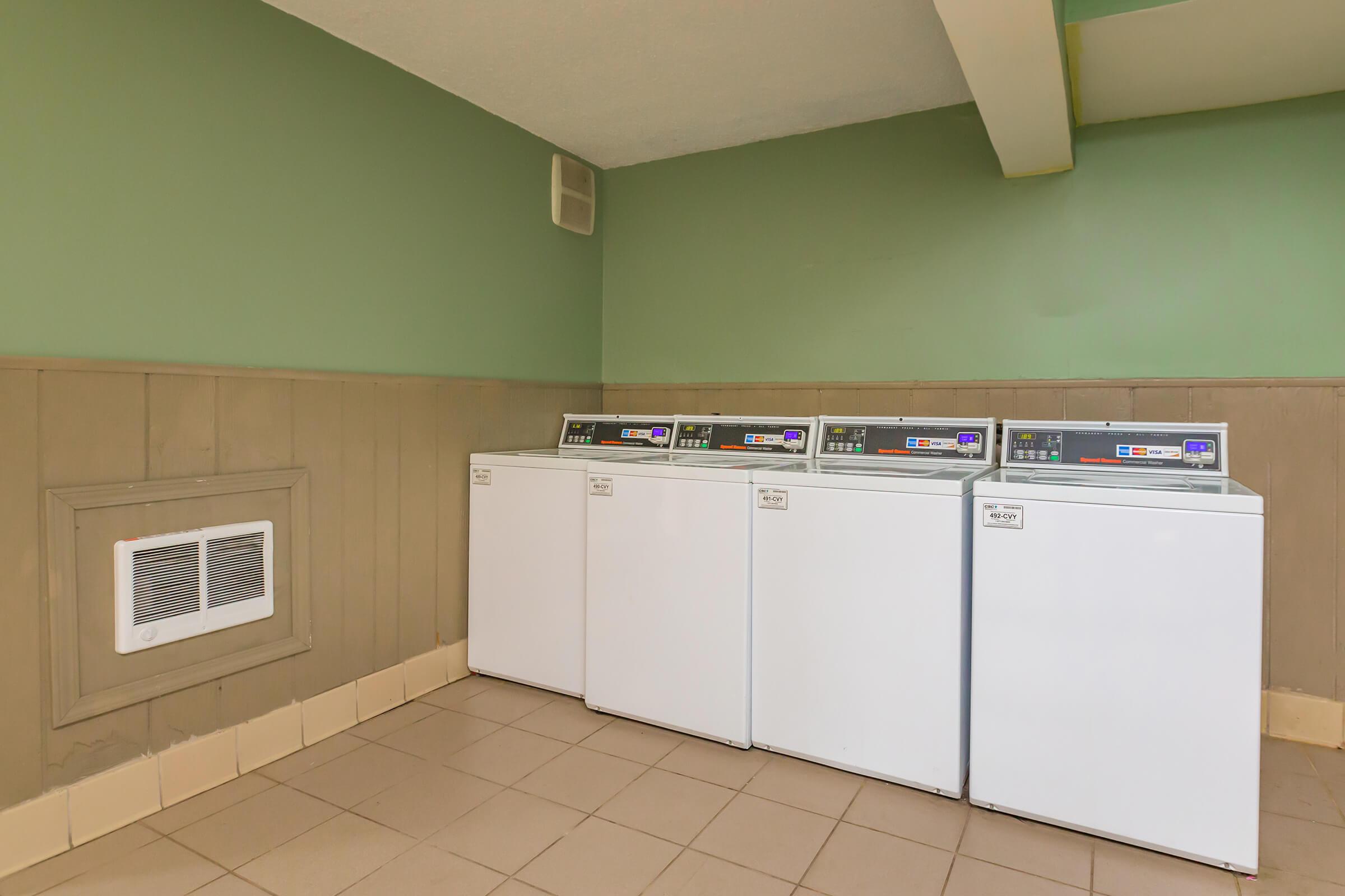 24-HOUR SMART CARD LAUNDRY FACILITIES